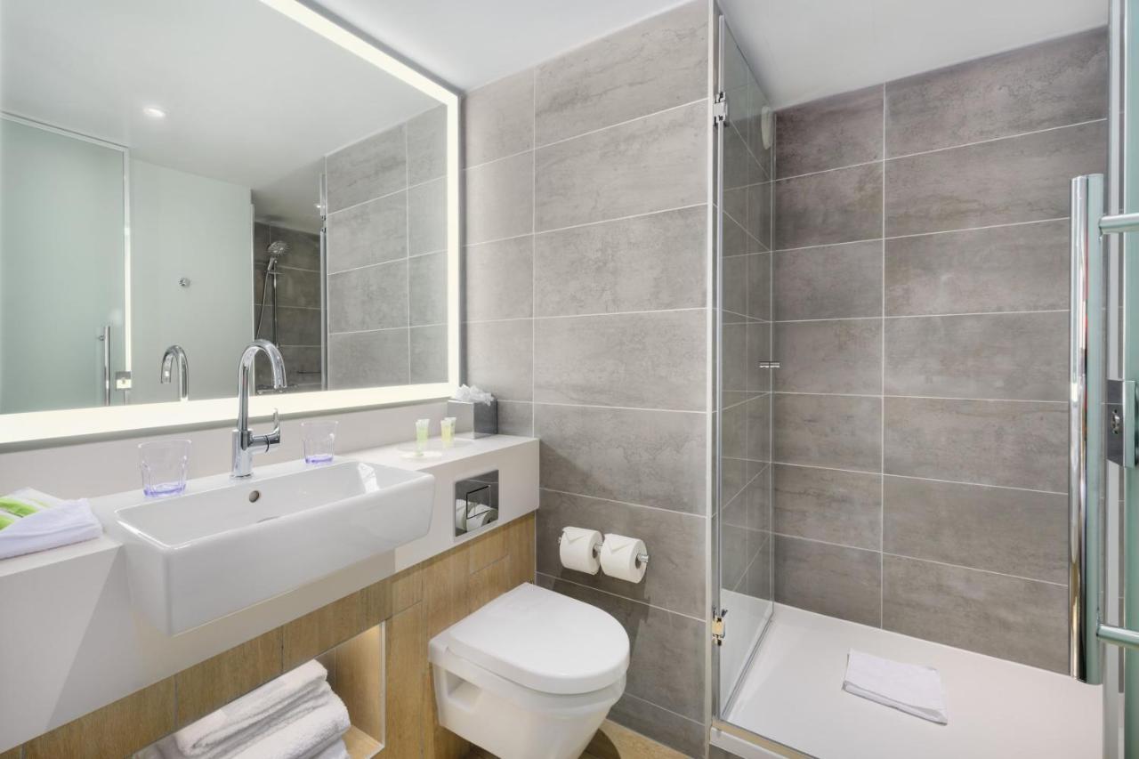 Courtyard By Marriott Paris Charles De Gaulle Central Airport Roissy-en-France Exterior foto