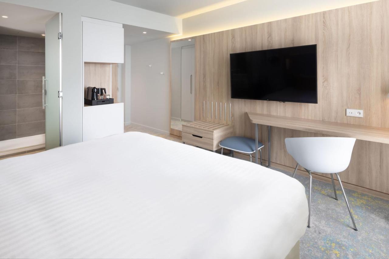 Courtyard By Marriott Paris Charles De Gaulle Central Airport Roissy-en-France Exterior foto