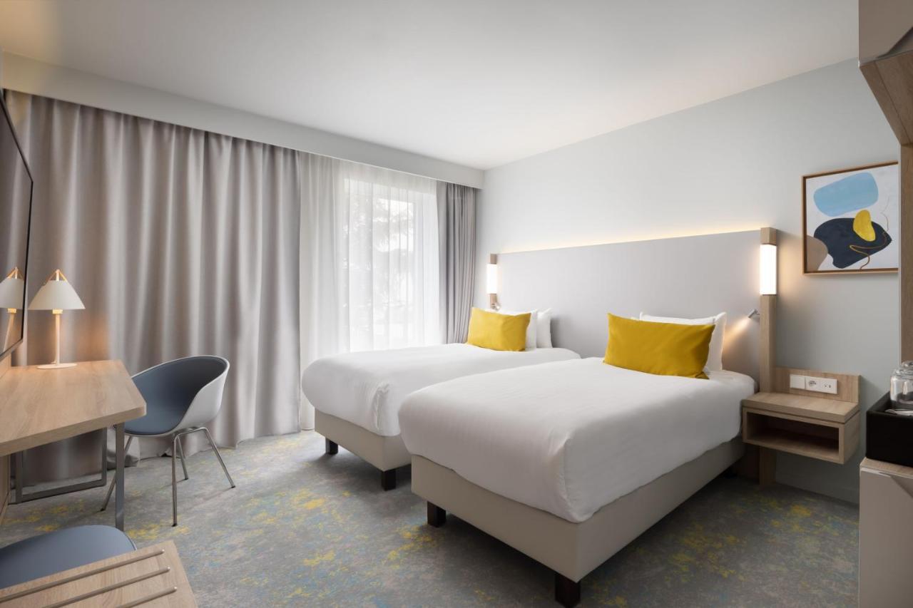 Courtyard By Marriott Paris Charles De Gaulle Central Airport Roissy-en-France Exterior foto