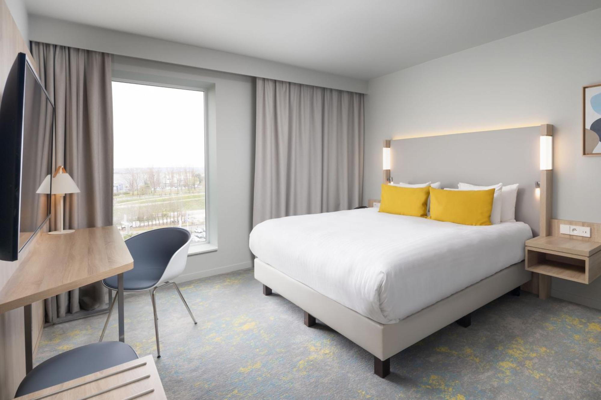 Courtyard By Marriott Paris Charles De Gaulle Central Airport Roissy-en-France Exterior foto