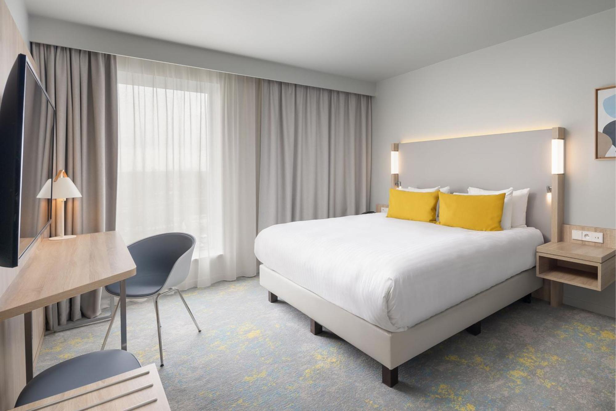 Courtyard By Marriott Paris Charles De Gaulle Central Airport Roissy-en-France Exterior foto